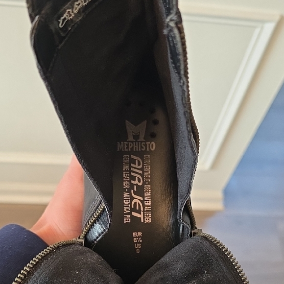 Mephisto Air Jett Black Wedge Boots - Picture 6 of 6